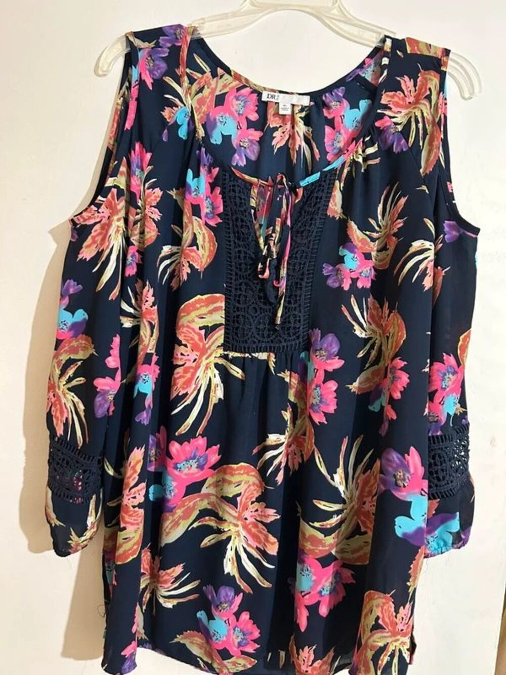 DR2 Size XL Cold-shoulder BOHO Top